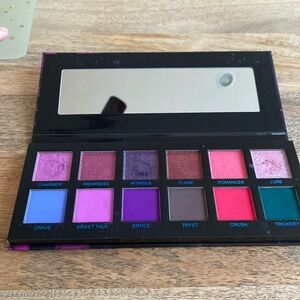 Unearthly Cosmetics Charmer Palette